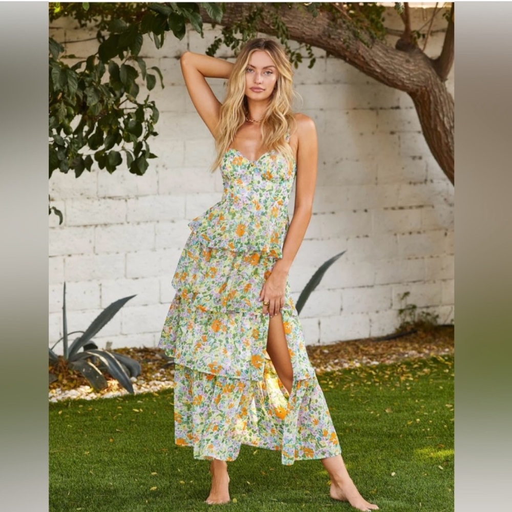 ASTR the label floral midsummer dress